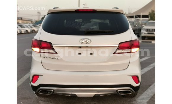 Buy Import Hyundai Santa Fe White Car in Import - Dubai in Ashanti Buy Import Hyundai Santa Fe White Car in Import - Dubai in Ashanti