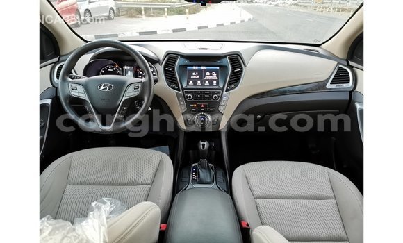 Buy Import Hyundai Santa Fe White Car in Import - Dubai in Ashanti Buy Import Hyundai Santa Fe White Car in Import - Dubai in Ashanti
