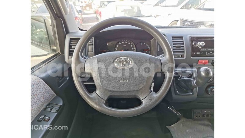 Big with watermark toyota hiace ashanti import dubai 26395