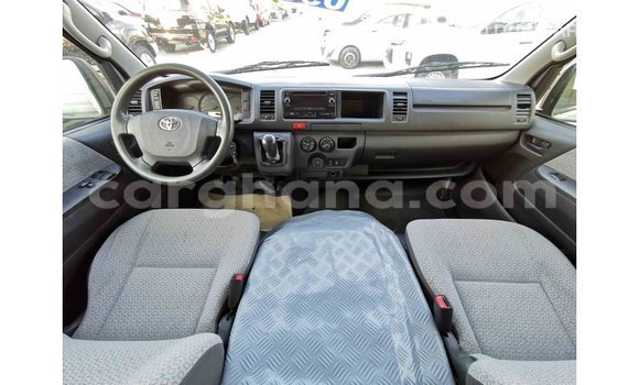 Sayi Imported Toyota Hiace White Mota in Import - Dubai a Ashanti Sayi Imported Toyota Hiace White Mota in Import - Dubai a Ashanti