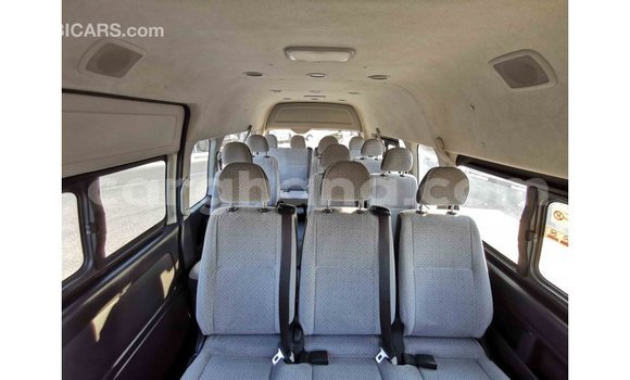 Sayi Imported Toyota Hiace White Mota in Import - Dubai a Ashanti Sayi Imported Toyota Hiace White Mota in Import - Dubai a Ashanti