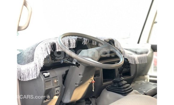 Sayi Imported Toyota Coaster White Mota in Import - Dubai a Ashanti Sayi Imported Toyota Coaster White Mota in Import - Dubai a Ashanti