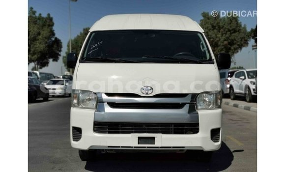 Sayi Imported Toyota Hiace White Mota in Import - Dubai a Ashanti Sayi Imported Toyota Hiace White Mota in Import - Dubai a Ashanti