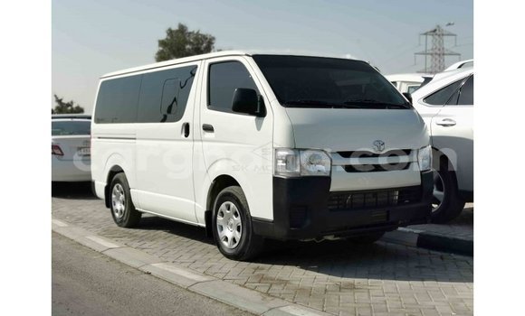 Sayi Imported Toyota Hiace White Mota in Import - Dubai a Ashanti Sayi Imported Toyota Hiace White Mota in Import - Dubai a Ashanti