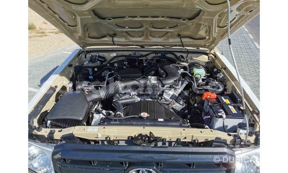 Sayi Imported Toyota Land Cruiser M Mota in Import - Dubai a Ashanti Sayi Imported Toyota Land Cruiser M Mota in Import - Dubai a Ashanti