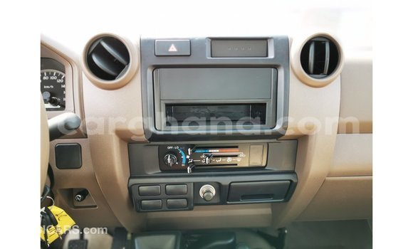 Buy Import Toyota Land Cruiser Beige Car in Import - Dubai in Ashanti Buy Import Toyota Land Cruiser Beige Car in Import - Dubai in Ashanti