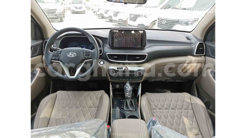 Big with watermark hyundai tucson ashanti import dubai 26474