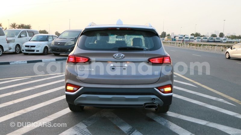 Big with watermark hyundai santa fe ashanti import dubai 26500