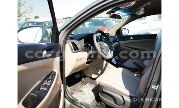 Buy Import Hyundai Tucson Green Car in Import - Dubai in Ashanti Buy Import Hyundai Tucson Green Car in Import - Dubai in Ashanti