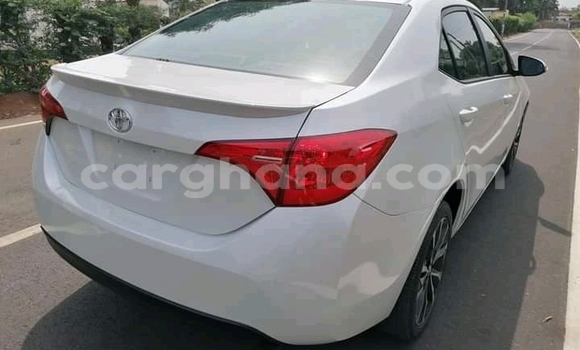 Buy Used Toyota Corolla II White Car in Accra in Greater Accra Buy Used Toyota Corolla II White Car in Accra in Greater Accra