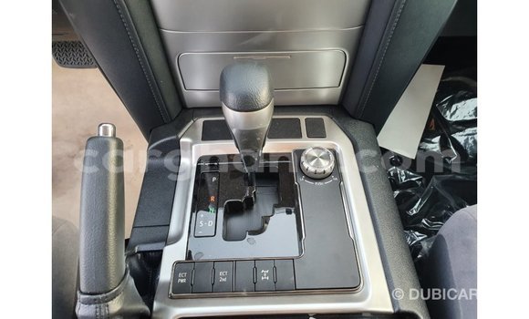 Buy Import Toyota Land Cruiser White Car in Import - Dubai in Ashanti Buy Import Toyota Land Cruiser White Car in Import - Dubai in Ashanti