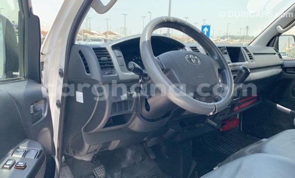 Buy Import Toyota Hiace White Car in Import - Dubai in Ashanti Buy Import Toyota Hiace White Car in Import - Dubai in Ashanti