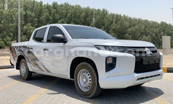 Ra Imported Mitsubishi L200 funfun Ọkọ̀ in Import - Dubai ni Ashanti Ra Imported Mitsubishi L200 funfun Ọkọ̀ in Import - Dubai ni Ashanti