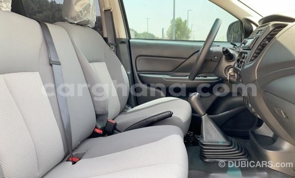 Ra Imported Mitsubishi L200 funfun Ọkọ̀ in Import - Dubai ni Ashanti Ra Imported Mitsubishi L200 funfun Ọkọ̀ in Import - Dubai ni Ashanti