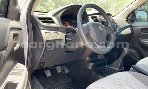 Ra Imported Mitsubishi L200 funfun Ọkọ̀ in Import - Dubai ni Ashanti Ra Imported Mitsubishi L200 funfun Ọkọ̀ in Import - Dubai ni Ashanti