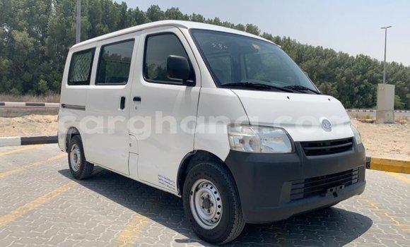 Buy Import Daihatsu Sirion White Car in Import - Dubai in Ashanti