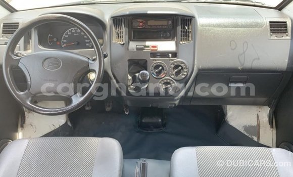 Ra Imported Daihatsu Sirion funfun Ọkọ̀ in Import - Dubai ni Ashanti Ra Imported Daihatsu Sirion funfun Ọkọ̀ in Import - Dubai ni Ashanti