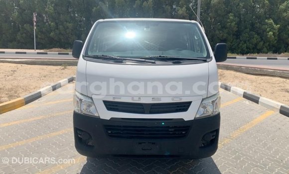 Ra Imported Mitsubishi Fuso funfun Ọkọ̀ akẹ́rù ńlá in Import - Dubai ni Ashanti Ra Imported Mitsubishi Fuso funfun Ọkọ̀ akẹ́rù ńlá in Import - Dubai ni Ashanti