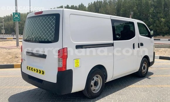 Ra Imported Mitsubishi Fuso funfun Ọkọ̀ akẹ́rù ńlá in Import - Dubai ni Ashanti Ra Imported Mitsubishi Fuso funfun Ọkọ̀ akẹ́rù ńlá in Import - Dubai ni Ashanti