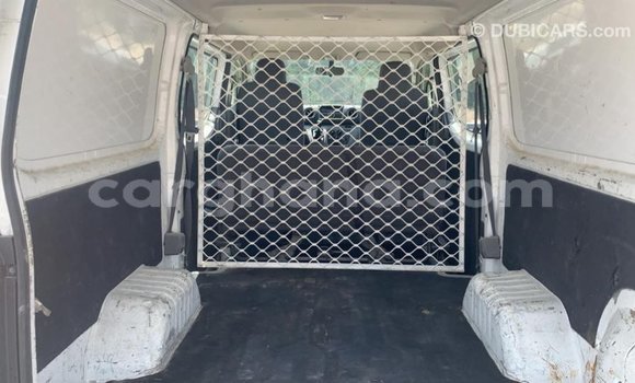Ra Imported Mitsubishi Fuso funfun Ọkọ̀ akẹ́rù ńlá in Import - Dubai ni Ashanti Ra Imported Mitsubishi Fuso funfun Ọkọ̀ akẹ́rù ńlá in Import - Dubai ni Ashanti