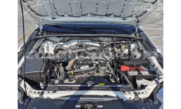 Sayi Imported Toyota Fortuner White Mota in Import - Dubai a Ashanti Sayi Imported Toyota Fortuner White Mota in Import - Dubai a Ashanti