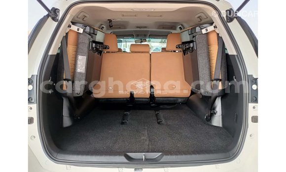 Ra Imported Toyota Fortuner funfun Ọkọ̀ in Import - Dubai ni Ashanti Ra Imported Toyota Fortuner funfun Ọkọ̀ in Import - Dubai ni Ashanti