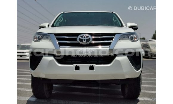 Buy Import Toyota Fortuner White Car in Import - Dubai in Ashanti Buy Import Toyota Fortuner White Car in Import - Dubai in Ashanti