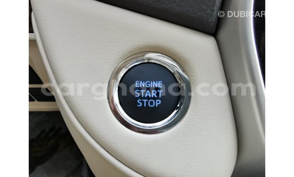 Buy Import Toyota Land Cruiser White Car in Import - Dubai in Ashanti Buy Import Toyota Land Cruiser White Car in Import - Dubai in Ashanti