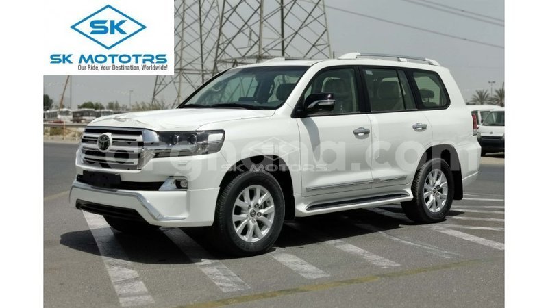 Big with watermark toyota land cruiser ashanti import dubai 26579