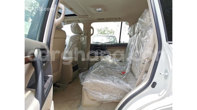 Big with watermark toyota land cruiser ashanti import dubai 26579