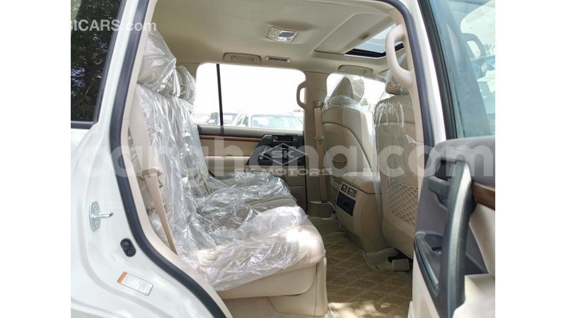 Big with watermark toyota land cruiser ashanti import dubai 26579