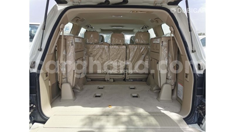 Big with watermark toyota land cruiser ashanti import dubai 26579