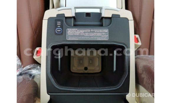 Sayi Imported Toyota Land Cruiser White Mota in Import - Dubai a Ashanti Sayi Imported Toyota Land Cruiser White Mota in Import - Dubai a Ashanti