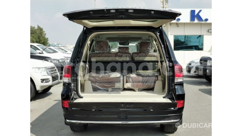 Big with watermark toyota land cruiser ashanti import dubai 26601