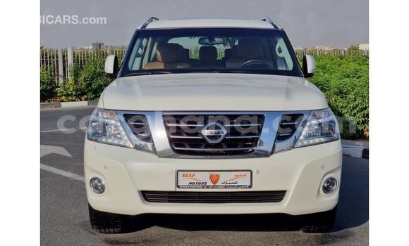 Buy Import Nissan Patrol White Car in Import - Dubai in Ashanti Buy Import Nissan Patrol White Car in Import - Dubai in Ashanti