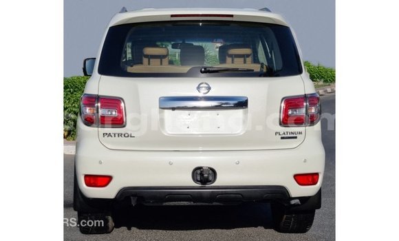 Buy Import Nissan Patrol White Car in Import - Dubai in Ashanti Buy Import Nissan Patrol White Car in Import - Dubai in Ashanti