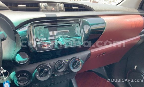 Ra Imported Toyota Hilux funfun Ọkọ̀ in Import - Dubai ni Ashanti Ra Imported Toyota Hilux funfun Ọkọ̀ in Import - Dubai ni Ashanti