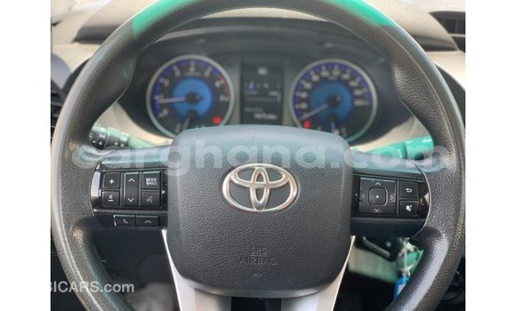 Ra Imported Toyota Hilux funfun Ọkọ̀ in Import - Dubai ni Ashanti Ra Imported Toyota Hilux funfun Ọkọ̀ in Import - Dubai ni Ashanti