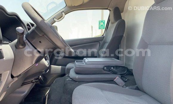 Buy Import Nissan Urvan White Car in Import - Dubai in Ashanti Buy Import Nissan Urvan White Car in Import - Dubai in Ashanti