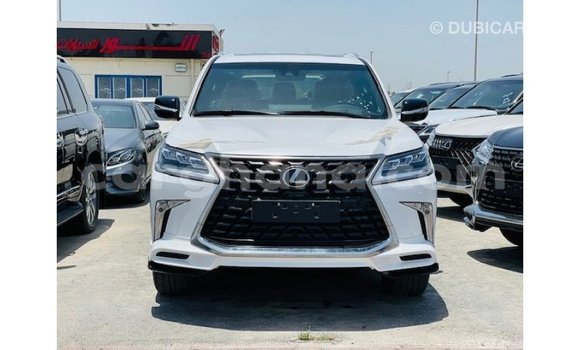 Ra Imported Lexus LX funfun Ọkọ̀ in Import - Dubai ni Ashanti Ra Imported Lexus LX funfun Ọkọ̀ in Import - Dubai ni Ashanti