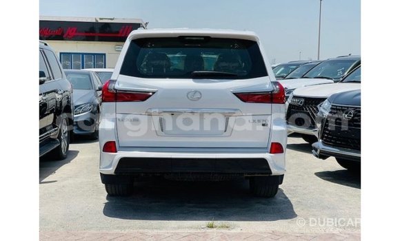 Ra Imported Lexus LX funfun Ọkọ̀ in Import - Dubai ni Ashanti Ra Imported Lexus LX funfun Ọkọ̀ in Import - Dubai ni Ashanti