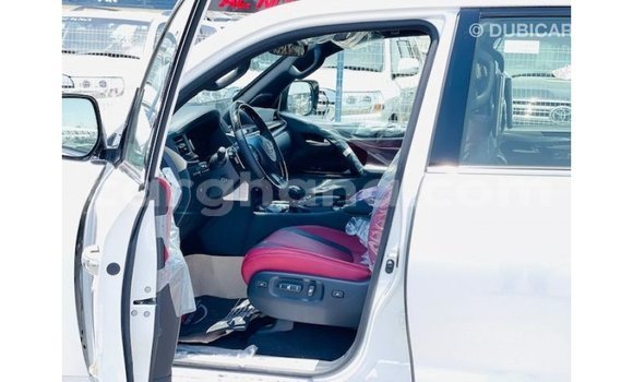 Ra Imported Lexus LX funfun Ọkọ̀ in Import - Dubai ni Ashanti Ra Imported Lexus LX funfun Ọkọ̀ in Import - Dubai ni Ashanti