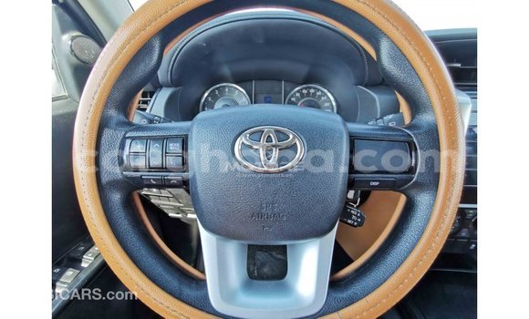 Ra Imported Toyota Fortuner funfun Ọkọ̀ in Import - Dubai ni Ashanti Ra Imported Toyota Fortuner funfun Ọkọ̀ in Import - Dubai ni Ashanti