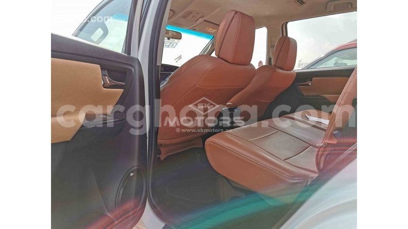 Big with watermark toyota fortuner ashanti import dubai 26650