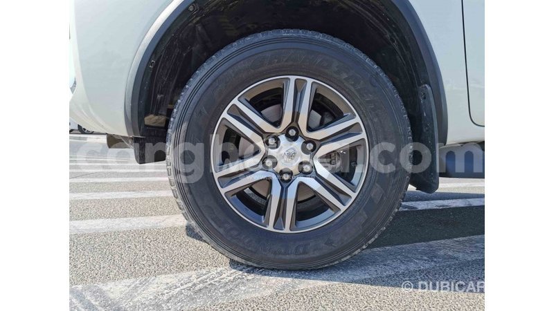 Big with watermark toyota fortuner ashanti import dubai 26650