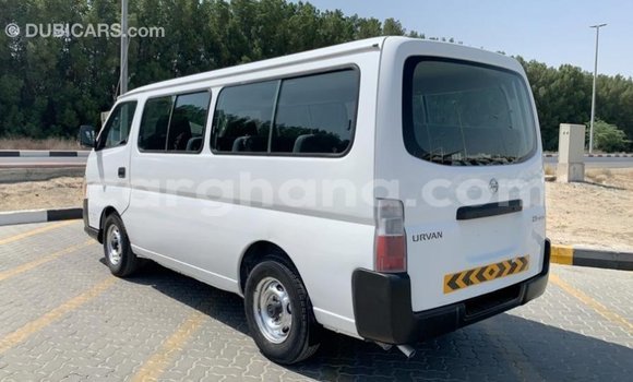 Sayi Imported Nissan Urvan White Mota in Import - Dubai a Ashanti Sayi Imported Nissan Urvan White Mota in Import - Dubai a Ashanti