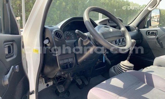 Sayi Imported Nissan Urvan White Mota in Import - Dubai a Ashanti Sayi Imported Nissan Urvan White Mota in Import - Dubai a Ashanti