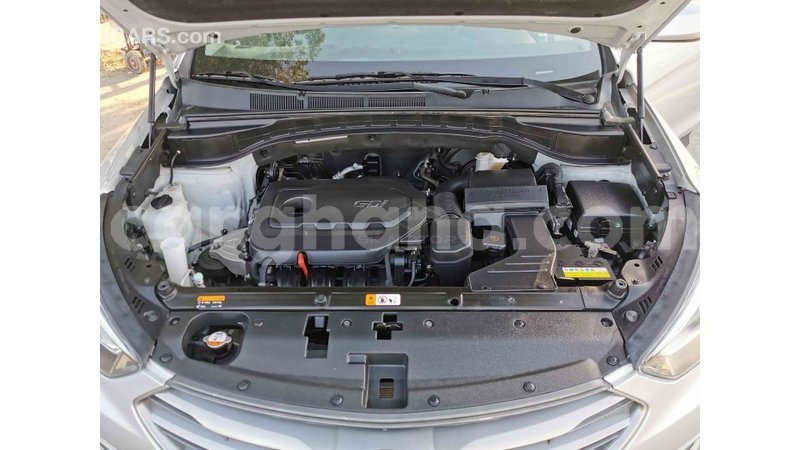 Big with watermark hyundai santa fe ashanti import dubai 26696