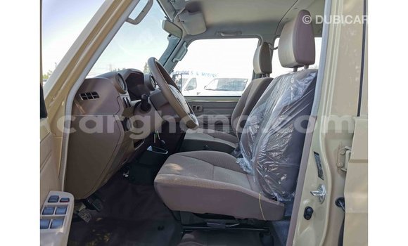 Sayi Imported Toyota Land Cruiser M Mota in Import - Dubai a Ashanti Sayi Imported Toyota Land Cruiser M Mota in Import - Dubai a Ashanti