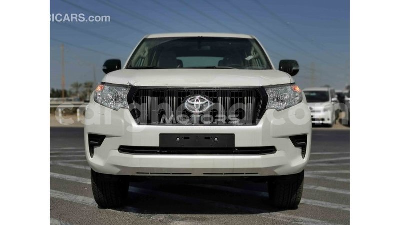 Big with watermark toyota prado ashanti import dubai 26742